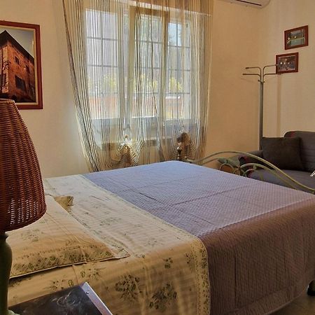 Lovely House Near The Beach トッレ・デル・ラーゴ・プッチーニ エクステリア 写真